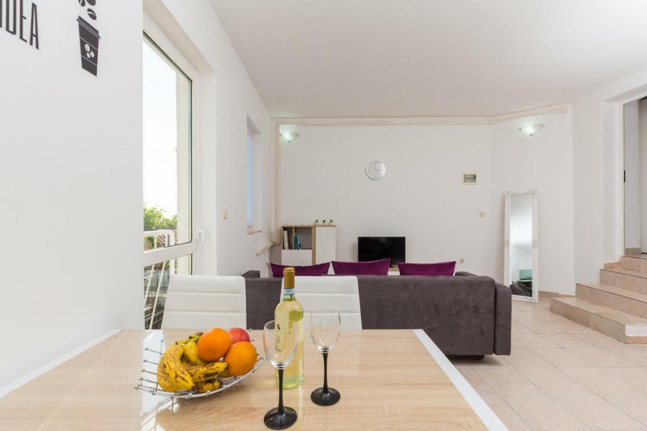 Apartment Kucera Ровинь Экстерьер фото