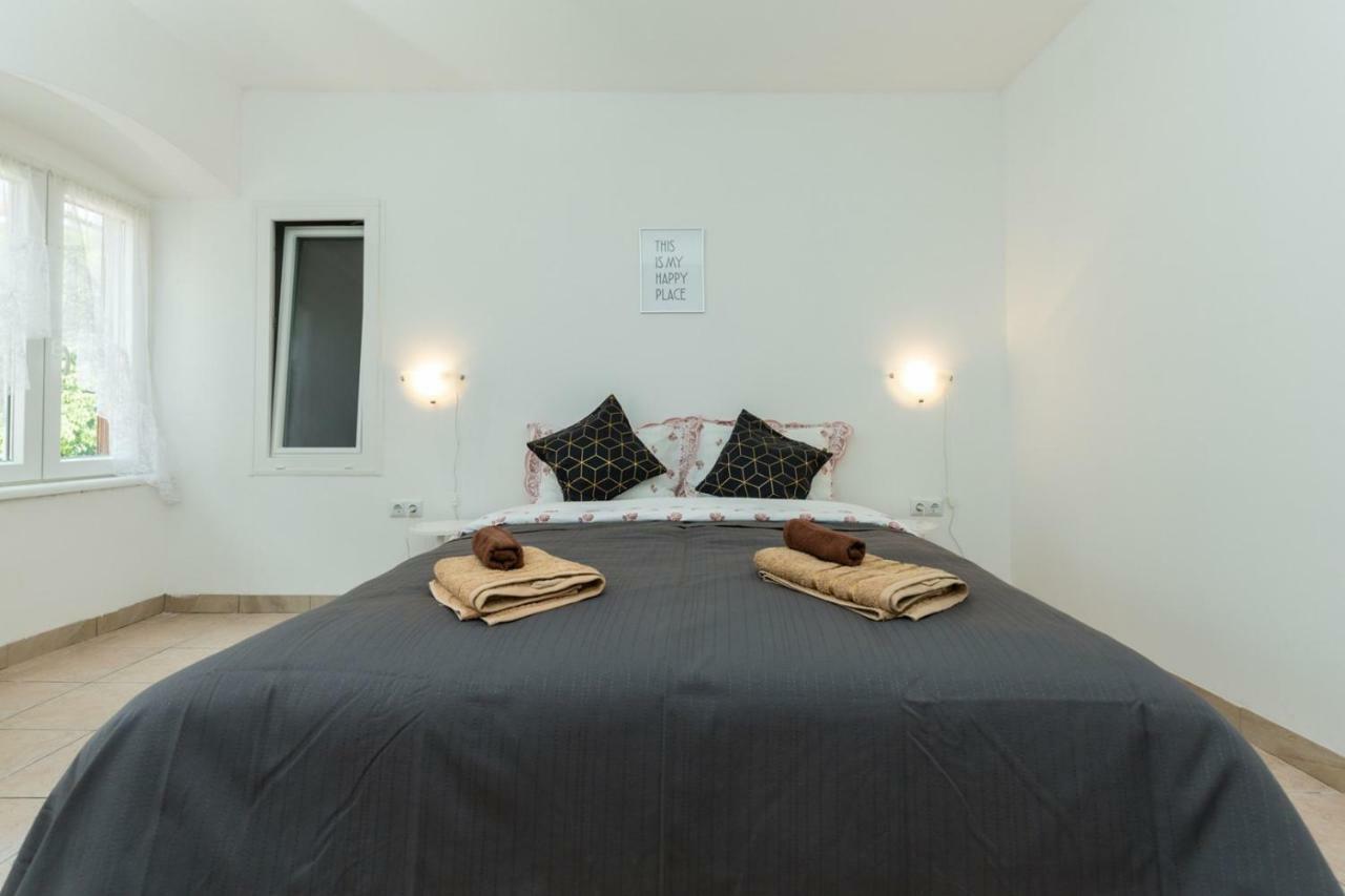Apartment Kucera Ровинь Экстерьер фото